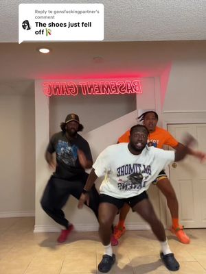 Replying to @gonsfuckingpartner this is what happened when we tried to kick em off 🥀