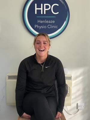 Introducing our newest team member, Connie🌟👩‍🎓 🗓️ From now until December she'll be offering sports massages. 🗓️From January she'll be offering pysiotherapy consultations. #SportsTherapy #PhysiotherapyBristol #MeetTheTeam #SportMassage #NewTeamMember
