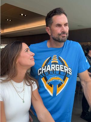 @Matt Leinart + @Josie Leinart in the building!! 💙 #mattleinart #youwishthatwasyouhuh #chargers #nfl #football 
