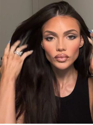 Date night glam #grwm #datenight #quickglam #trending 
