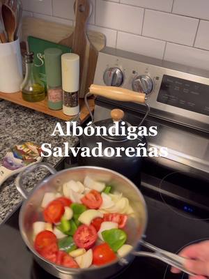 Recipe ⬇️🇸🇻 Meat: 1 pound ground beef  1/4 green pepper 1/4 onion 1/4 tomato  1 egg  Mustard  Cilantro  Paprika Salt/Pepper  Sauce: Tomatoes 4-5 Half a onion 1/4 green pepper  Garlic cloves  Chicken stock  Paprika  Adobo Salt/pepper  Garlic powder  Mix the ground beef, 1 egg, green pepper, tomato, onion, garlic and seasoning. Form them to balls and brown.  Sauté the green pepper, onion, tomatoes for a couple minutes, bring to the blender. Add garlic cloves, seasonings, and chicken stock and blend.  Add sauce to pan and bring to simmer, add the potatoes and cover. Cook for 10 minutes. Add the meat and cook until potatoes are cooked. Add more seasoning if needed. #latinacontentcreator #elsalvador #albondigas #salvadoreña #comidasalvadoreña 
