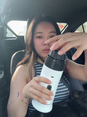Who even needs Starbucks when you can brew coffee in your car 🤯🤣 @hiblendr portable coffee machine, fresh brew anywhere anytime 👌🏻 #carride #coffee #portablecoffeemaker #hiblendr 