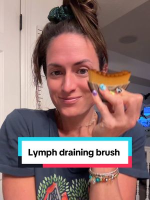 I am addicted to my new dry brush routine! #lymphaticdrainage #lymphaticdrainagemassage #tiktokshopmademebuyit #tiktokshop #tiktokshopfinds  