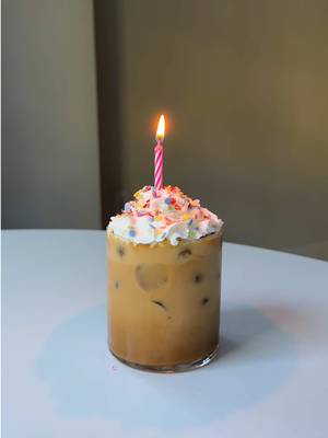 birthday cake latte 🎂 #coffeetok 