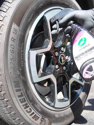 The must have detailing duo of the season. #satisfying #detailing #wheelcleaning #fall 