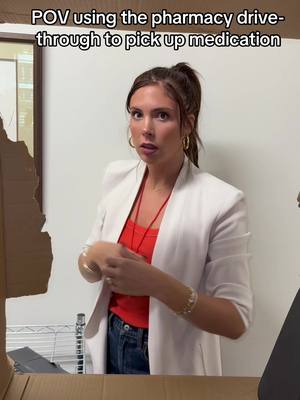 They love to open and close that door #fyp #comedy #couplescomedy 