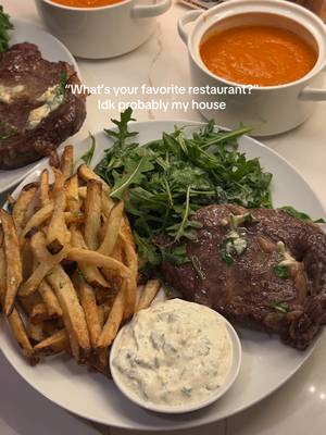 Just a girl who loves to cook 🧑🏻‍🍳 #glutenfree #dinneridea 