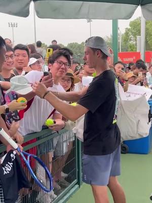 Thank you Shanghai for the support 🙏🏼🇨🇳 xie xie! 非常感谢所有中国球迷你们的支持！
