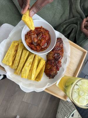 I made the sweetest grilled Turkey and sweet potatoes fries for Lunch. Absolutely love days when my man is working from home and I can cook for him. #cookwithme #cheflife #foodies #friedsweetpotato #grilledturkey