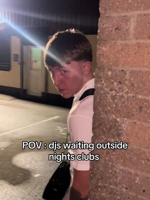 With there handbags 🤣🤣(don’t slag me when I get one please) .. #fyp #viral_video #funnytiktok #irish #dj 