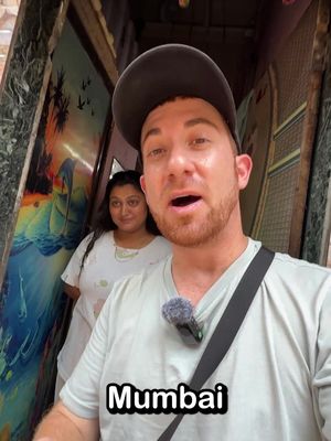 Home tour in the world’s largest slum 🇮🇳 #india #dharavi #fyp #travel 