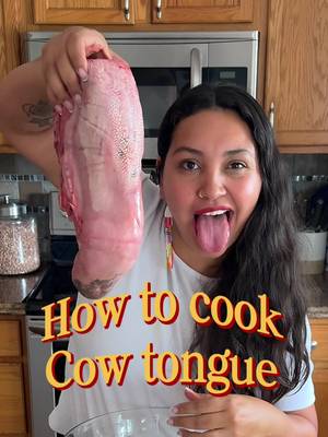 Save this foos  What you’ll need:  - a cow lengua (I go to @walmart and buy @rumbameats )  - Salt (I did about 2tbs) - Mexican dry oregano (2 tbs)  - 2 Dry bay leaves  - 1 Onion (half to cook with lengua and half to blend)  - 1 tsp Whole cloves  - 1 tsp Whole peppercorn  - 1 tap Whole allspice  - 4 cups of water or enough to cover lengua  Let it cook for about 2-2:30 hours in an @instantpotofficial or in the stove top for 4 hours  PEEL THE SKIN OFF OMG I will seriously crash out.  Leave your questions or comments below ⬇️  #lengua #tacosdelengua #mexicanfood 