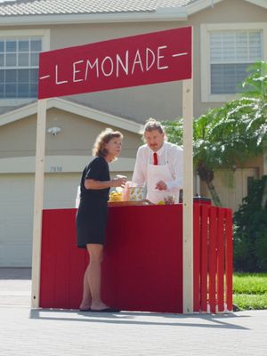 #verizonpartner 🍋When life gives you AT&T or T-Mobile bills…🍋 @Verizon saves the day. Bring your bill to a Verizon store today.