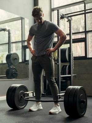 For Gunnar Anderson, clean is a lifestyle.  It’s about being mindful of what you put in your body and how it impacts your performance and well-being. Despite challenges, including a missing pec muscle, finding the right training and nutrition transformed how he feels and performs. Living clean isn’t just about food, it’s about unlocking your full potential. Hit the link in bio and find out what clean really means.#transparentlabs #clean #health #workoutmotivation