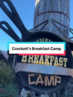 Crockett’s breakfast camp is one of the best spots to eat breakfast at in Gatlinburg! #gatlinburg #gatlinburgtennessee #pigeonforge #pigeonforgetennessee #tennessee 