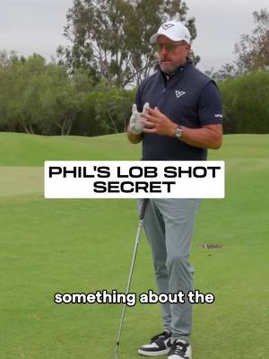 Want to hit flop shots like Phil? Here’s a quick tip to get you started.  #HyFlyersGC #PhilMickelson #flopshot