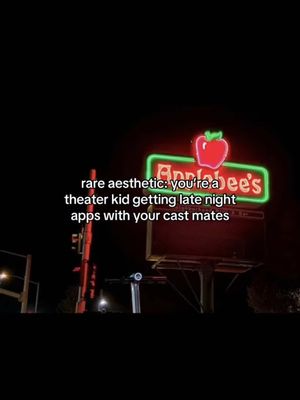 The way this hit after opening night  #applebees #rareaesthetic 