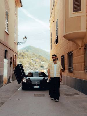 Taking to the streets of Italy in the 2026 #Maserati MCPURA Cielo 🤌 @Maserati #MCPURA 