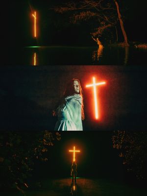 🎭Warm, Mysterious, and Dramatic. The #nanlite Forza 60C lights the subject with precision, while the PavoTube II 30C and PavoTube II 6XR transform into a glowing cross—part prop, part light. ✝️ 📸@tdmc_chien   Ever tried using your PavoTube as a creative prop light? 🤔💡 #forza60c #pavotubeii30c #pavotubeii6xr #cinematiclighting #creativephotography #moodyvibes #filmmaking #setlighting #lightsetup #onset #behindthescenes #cinematography #portraitlighting #lightingdesign #creativelight