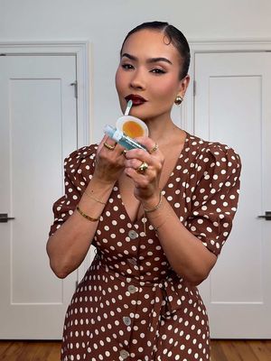 First fall fit 🍂 I was going for retro vibes, but the coat gave it the opposite, I think… do u agree? Celebrating Hispanic Heritage month with Cover Girl Fam ❤️ • @COVERGIRL plumping gloss in “Minter is Coming” over @Huda Beauty lip stains in Rich Brown and Cinnamon • @FORVR MOOD She Was Here over @Kayali Chocolate Oud • dress: Revolve  • coat: Boa #retrostyle #falloutfit #fallfashion 