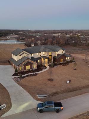 Welcome into this incredible modern luxury property on 2 prime Acres backing a peaceful pond! 🤠 Denton Creek Builders 🏡 #luxuryhomes #hometour 