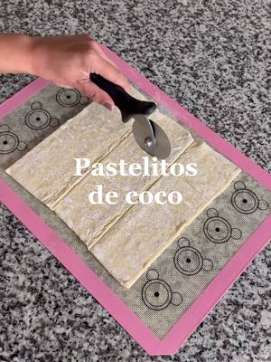 Recipe ⬇️🇨🇺 1 package puff pastry sheets  Grated coconut (can) Simple syrup  1 egg (for egg wash) Bake at 400F for 15–18 minutes, or until puffed and golden brown #pastelitos #pastelitosdecoco #recetas #cuban #cuba 