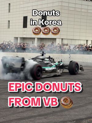 Valtteri is the donut KING - enjoy his fresh batch 🍩👑 #f1 #formula1 #mercedes #valtteribottas #donuts 