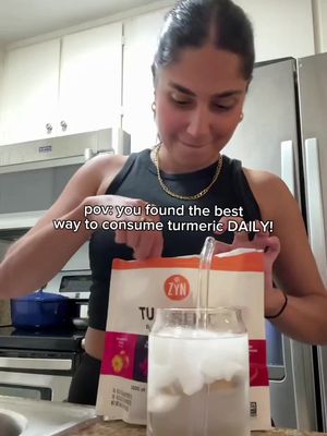 Getting your daily turmeric like this? No mess. No cooking. Just sip and go. Kinda genius, right? #turmeric #electrolytes #wellnessgirlie #hydration #water 