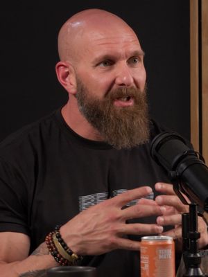 Retired Navy SEAL DJ Shipley explains how a daily 20-minute walk has allowed him to rebuild connections, heal relationships and improve his life. #hubermanlab #huberman #hubermanlabpodcast #navyseal