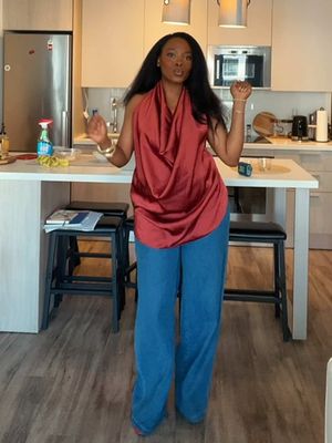 Happy Thanksgiving! 🍁🍽  You are running late but JayBeatz just dropped his latest mashup. 😅. Love me a good dance session to lift the mood! Also have I danced if I’ve not clapped? 😂 #OOTD #fashion #tallgirldenim #canadianthanksgiving #thanksgivingvibes🍁 @JAYBeatz  