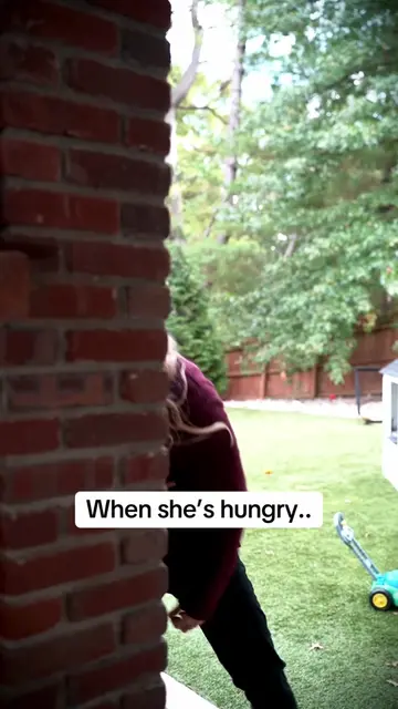 when she’s hungry.. #archerjerky #sticktoreal #ad 
