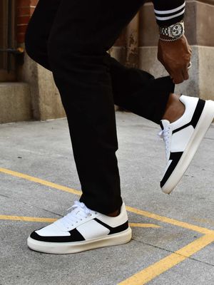 All about a comfortable and stylish #sneaker! These are from @goodmanbrand 