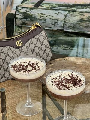 Charleston hotel bars are elite 👌🏻 #chs #chsdrinks #charlestonhotels 