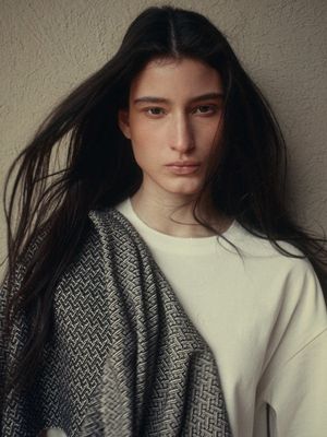 A dialogue with identity that honours the past while inhabiting the present. Lorena Saravia H&M launches 16 October. Worn by @lu 