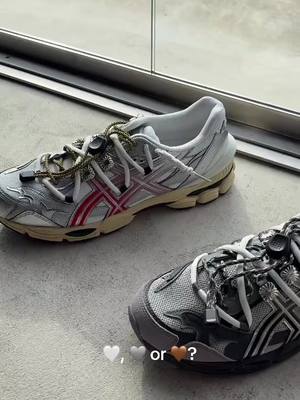 A first look at the GEL-CUMULUS 16 TG x TOGA ARCHIVES. Dropping soon. #gelcumulus16 #ASICSSportStyle #asics #sneakers #sneakerhead  