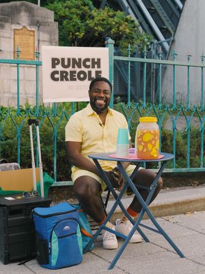 Un punch créole, ça vous dit? 🍍 #créole #punch #humour #fyp