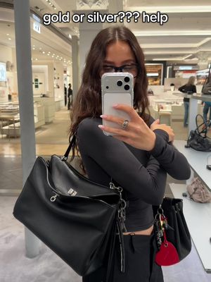 been eyeing this bag…. But cannot decide hardware??? I’m a gold girl usually but silver is cute too. 