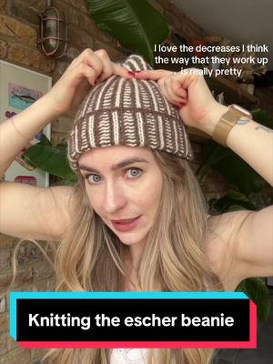 Part 1 of knitting my dream winter accessory wardrobe! #escherbeanie by @ROWS is my new fav! What do you think? 