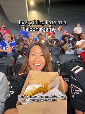 Here’s everything I ate at an Atlanta Falcons game and how much I spent in total 🤯 Can you believe how much the food costs at the Falcons stadium?! #atlantafalcons #mercedesbenzstadium #atlanta #atlantaga #nflstadiums 