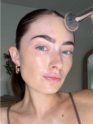 Trying new skin tints >>  #grwm #makeup #skintint #makeuphacks 