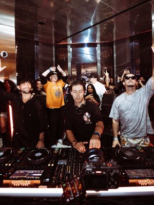 🗽Our first Meduza³ live beyond Europe and wow, New York, you blew us away. A night we’ll never forget. 3️⃣🌆 #newyork #ny #meduza #thedge #meduzamusic 