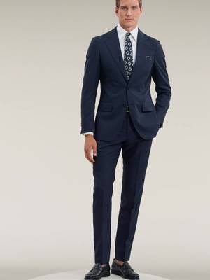 Timeless. Tailored. Perennial. Crafted in Italian wool, designed for every season.