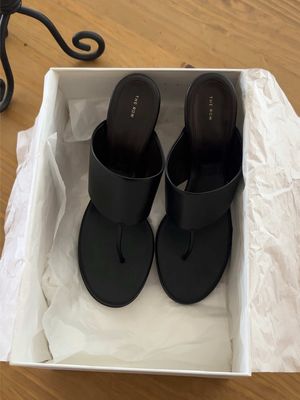 Finallyyy got my hands on them 💔