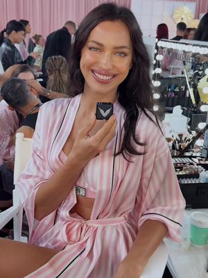 Screaming...Irina Shayk is in the building. TONIGHT, tune in for the Pink Carpet at 6:30PM ET and livestream the show at 7PM ET on @Prime Video and @Amazon Live or our YouTube, TikTok, or Instagram. #VictoriasSecret #VSFS #vsfashionshow #IrinaShayk