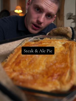 Steak & Ale Pie 🔥 600g braising steak, diced 2 tbsp plain flour 1 tbsp oil 2 onions, sliced 250g mushrooms, sliced 2 cloves garlic, crushed 300ml ale 300ml beef stock 1 tbsp tomato purée 1 tsp Worcestershire sauce 1 sprig thyme 1 egg, beaten (for glazing) 1.	Brown floured beef in oil; remove. Add onions, cook 10 mins. Add mushrooms and garlic. 	2.	Stir in purée, ale, stock, Worcestershire, and thyme. Return beef and simmer 1.5 hrs until thick. Cool. 	3.	Make hot water crust (melt butter with milk & water, mix into flour). Line pie dish or loaf tin. 	4.	Fill and top with remaining pastry or, for lid-only, top the stew with puff pastry. Seal and glaze. 	5.	Bake 200°C (fan 180°C): 25-30 mins for lid-only #pie #familydinner #30minutemeals