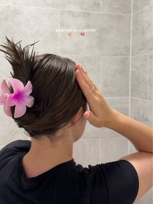 asmr pink hair care routine sounds 🩰✨🫧🎀 #asmr #asmrsounds #haircare  products  @Tangle Teezer US Hair Brush  @Alfaparf Milano Pro Hair Mask  @Maria Nila Pure Volume Shampoo & Pure Volume Conditioner & Quick Dry Heat Spray  @Coco&Eve Miracle Hair Elixir 
