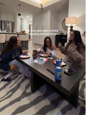 tonight was lighters and I am obsessed🎨🎨💖  #justgirlythings #bedazzling #bedazzlinglighters #artsandcrafts #fundateideas @Olivia Dejarnett @Daniella Lopez ✩ 