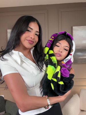 My baby girl 🥺🤣🎀🎀 new episode now live 💫 #amandasolis #elsyguevara 