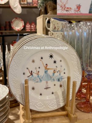 And after this I went and got a hot latte with whipped cream…I’m ready… 🎄 #christmas #christmasdecorations #christmasaesthetic #nutcracker 
