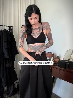 Obsessed with these pants from @Push Push 🖤 top from @Foxblood Shop 🖤 #darkfashion #gothgoth 